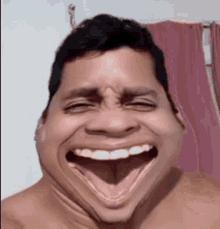 quando todo mundo para de rir  mais vc ta tendo crise de riso